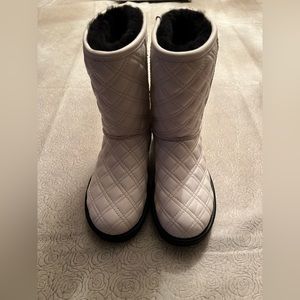 UGG/ Size 5/ Boots